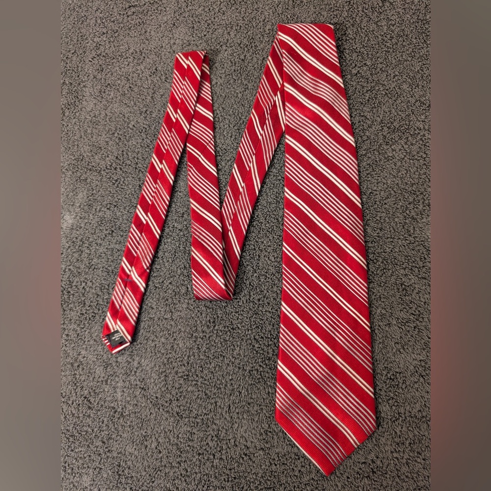 Jones New York Red and White Striped Tie‎